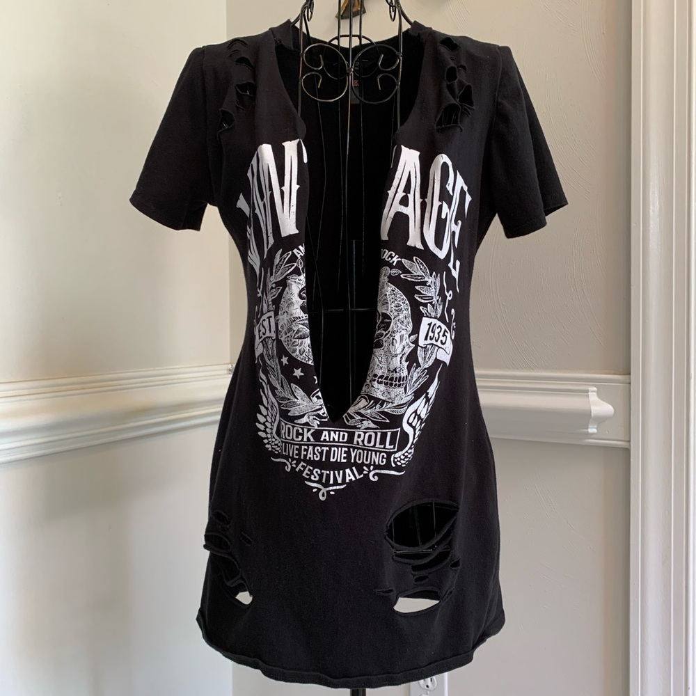 K Distressed Short Sleeve Rock and Roll Festival